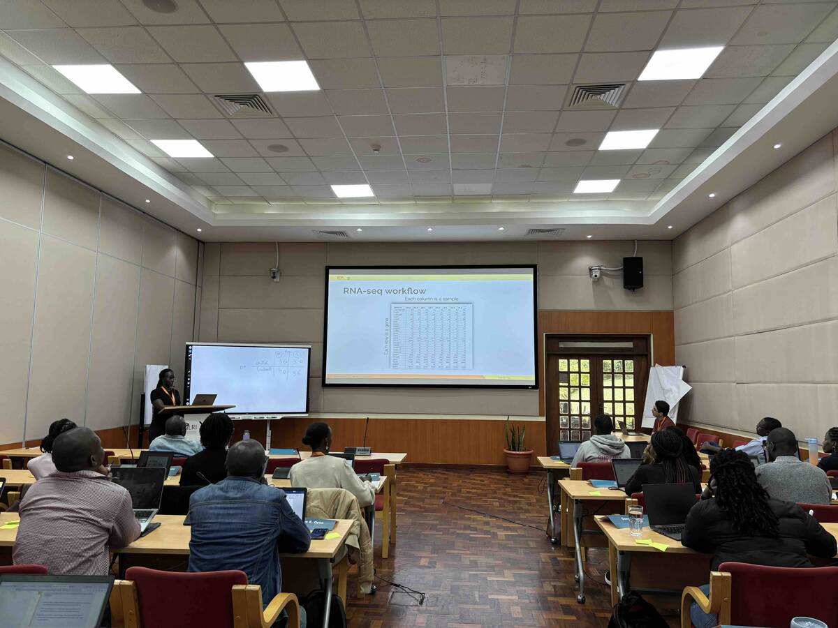 Laurah Ondari teaching